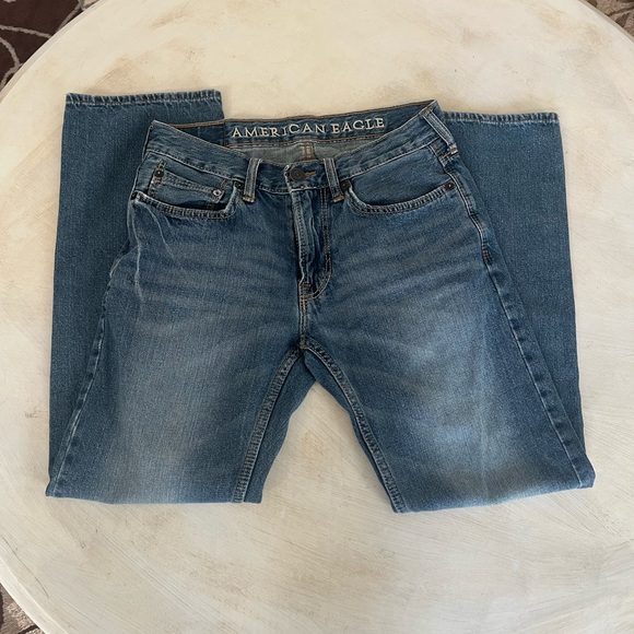 American Eagle Outfitters Denim - American Eagle Original Straight Jeans, Classic Denim, 100% Cotton, Size 28